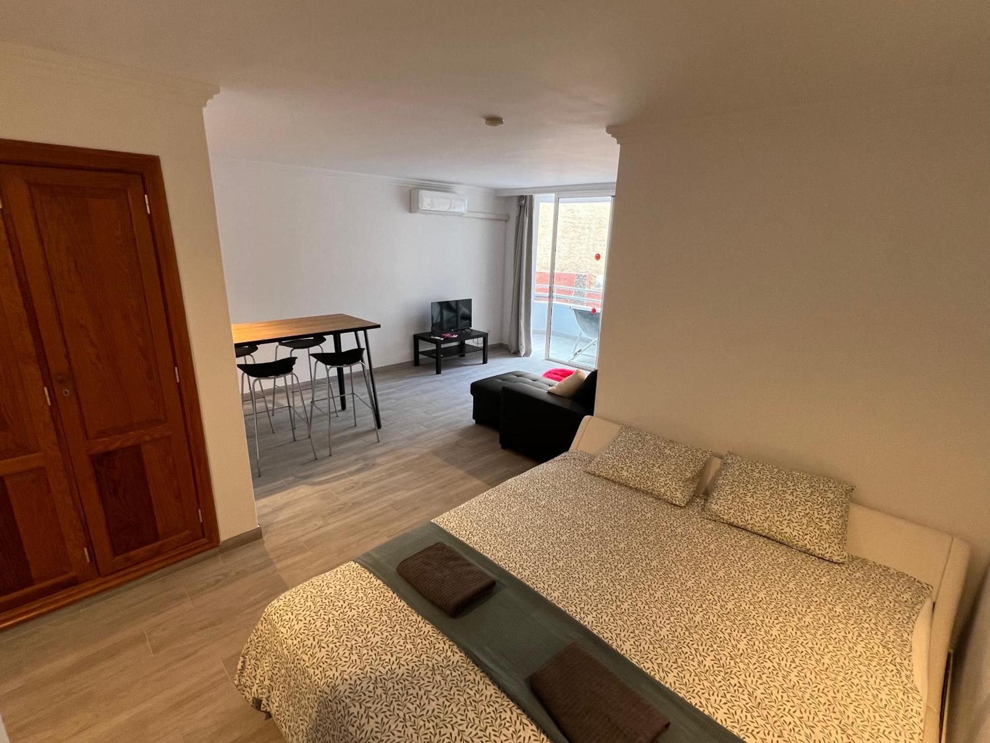 Air Conditioning, Private Parking And Fully Equipped Kitchen In Hotel Room In Golf Del Sur, Tenerife San Miguel de Abona Kültér fotó